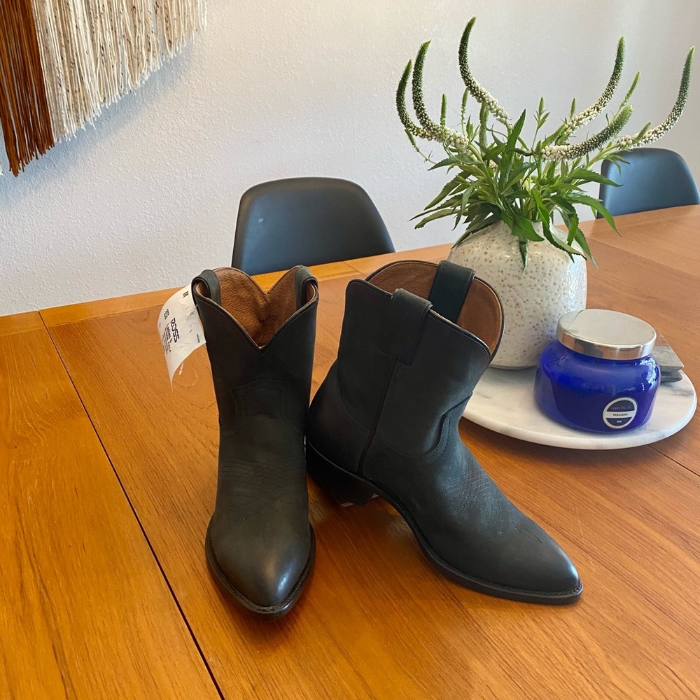 ✨ Frye Western Billy Short Boots 71440 Black NWT